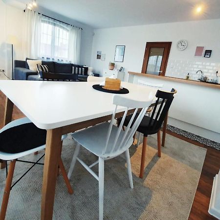 Apartman Linda - Velka Lomnica Екстер'єр фото